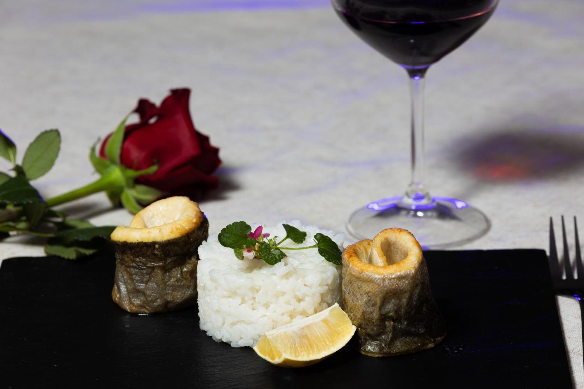 Hotel Rodiv Găeşti Екстериор снимка