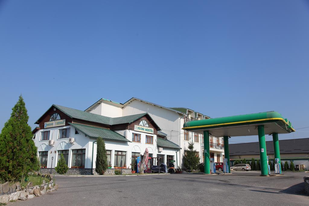 Hotel Rodiv Găeşti Екстериор снимка